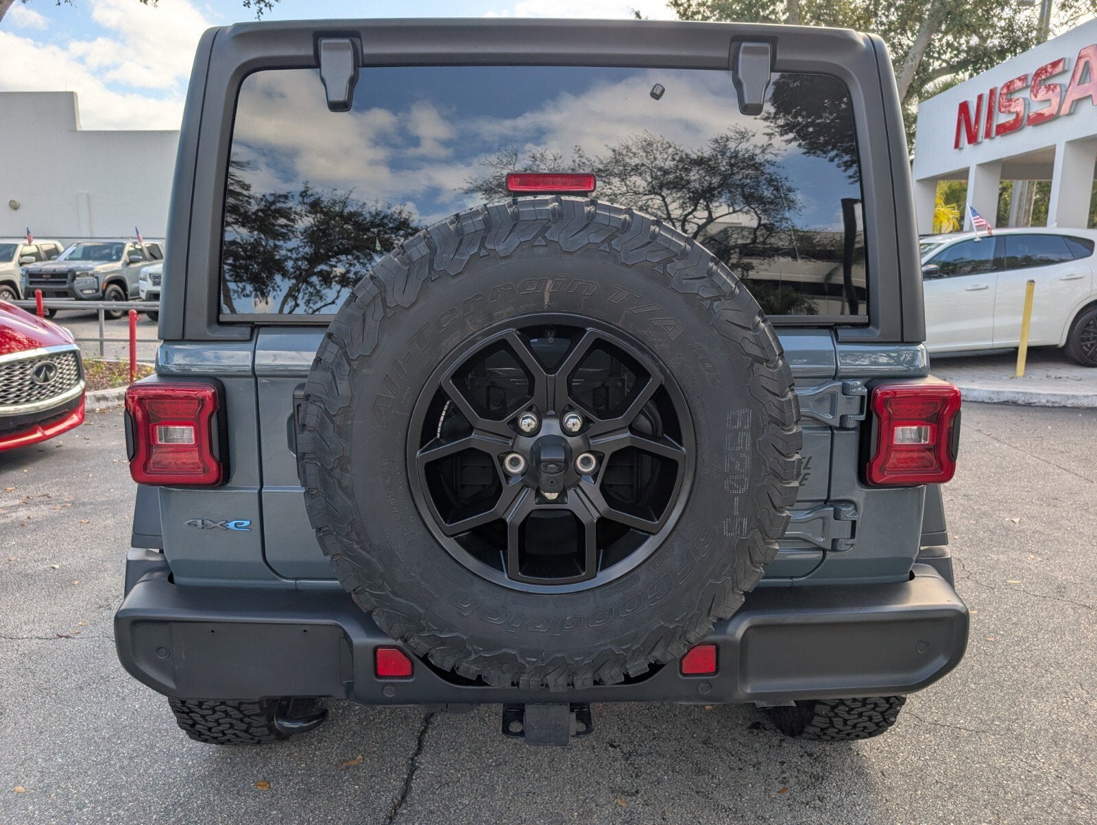 2025 Jeep Wrangler 4xe Willys