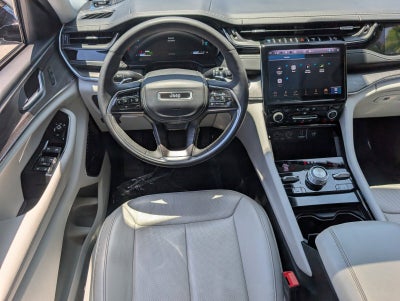 2022 Jeep Grand Cherokee 4xe Overland