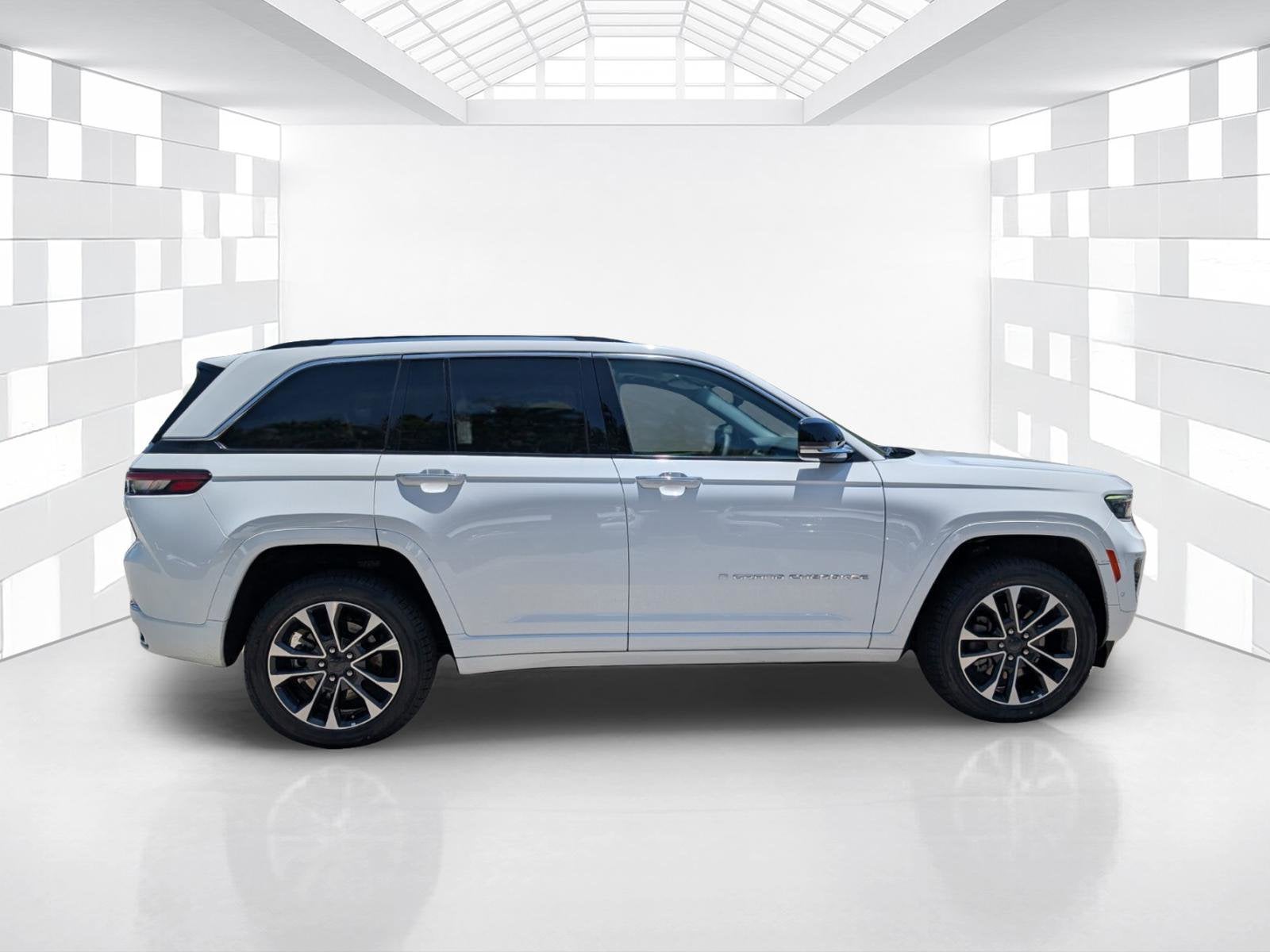 2022 Jeep Grand Cherokee 4xe Overland
