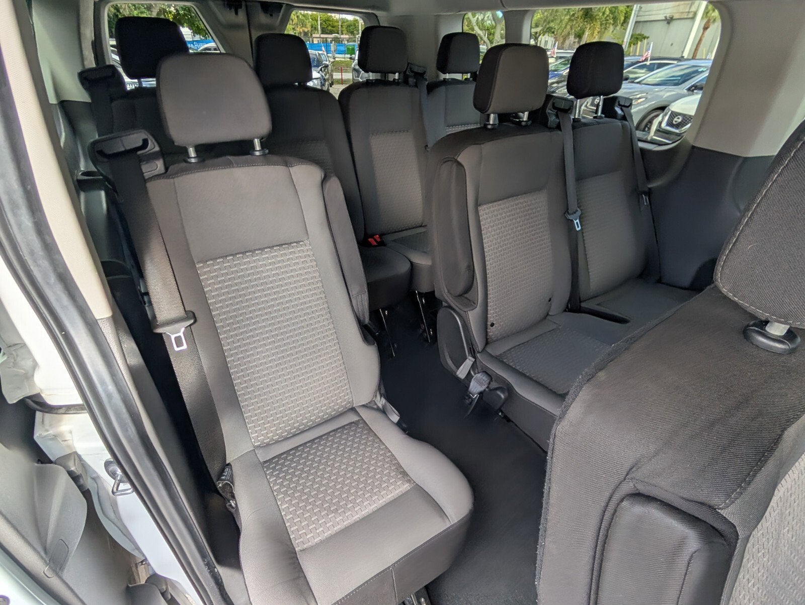 2023 Ford Transit Passenger Wagon XLT