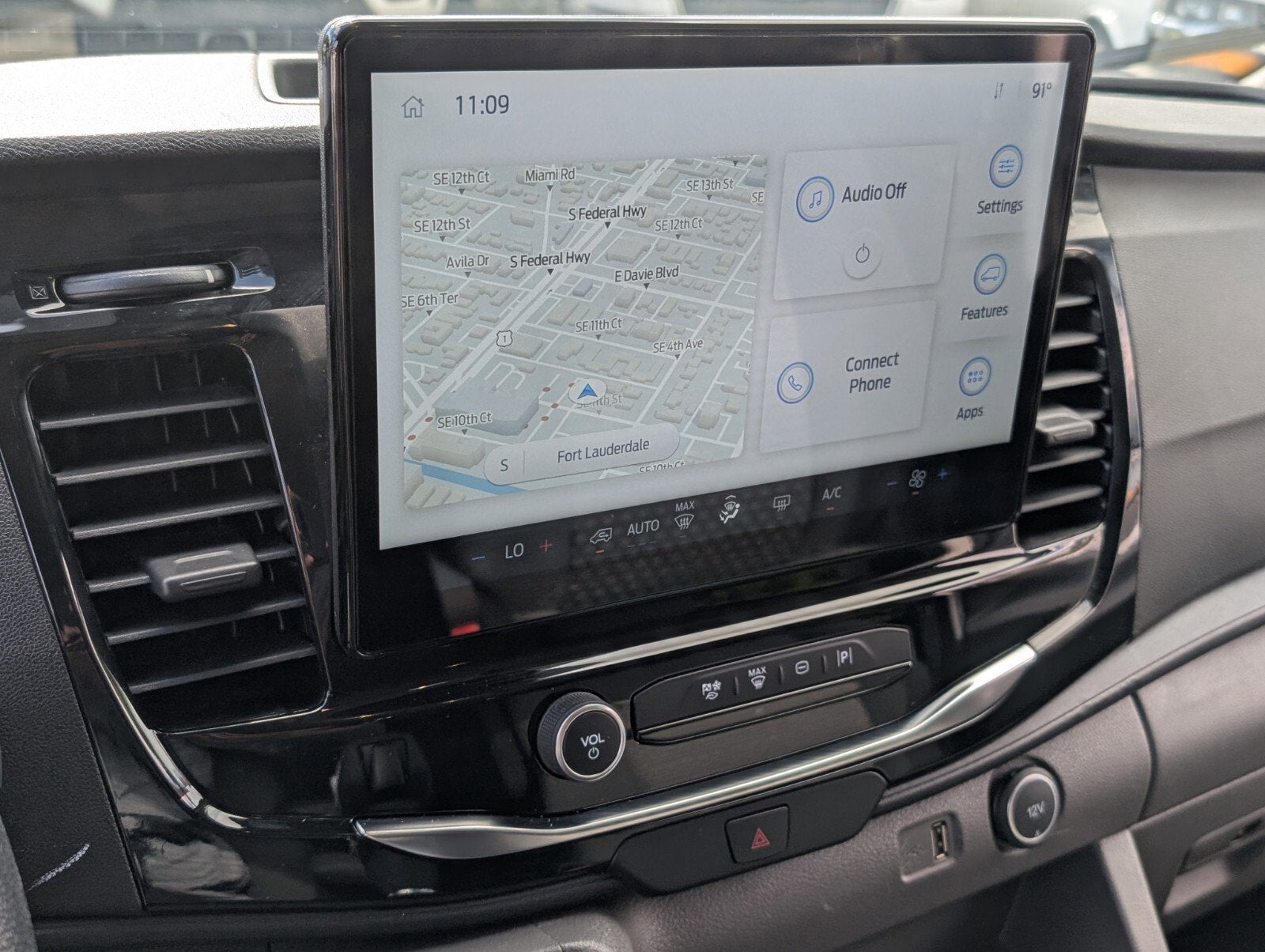 2023 Ford Transit Passenger Wagon XLT