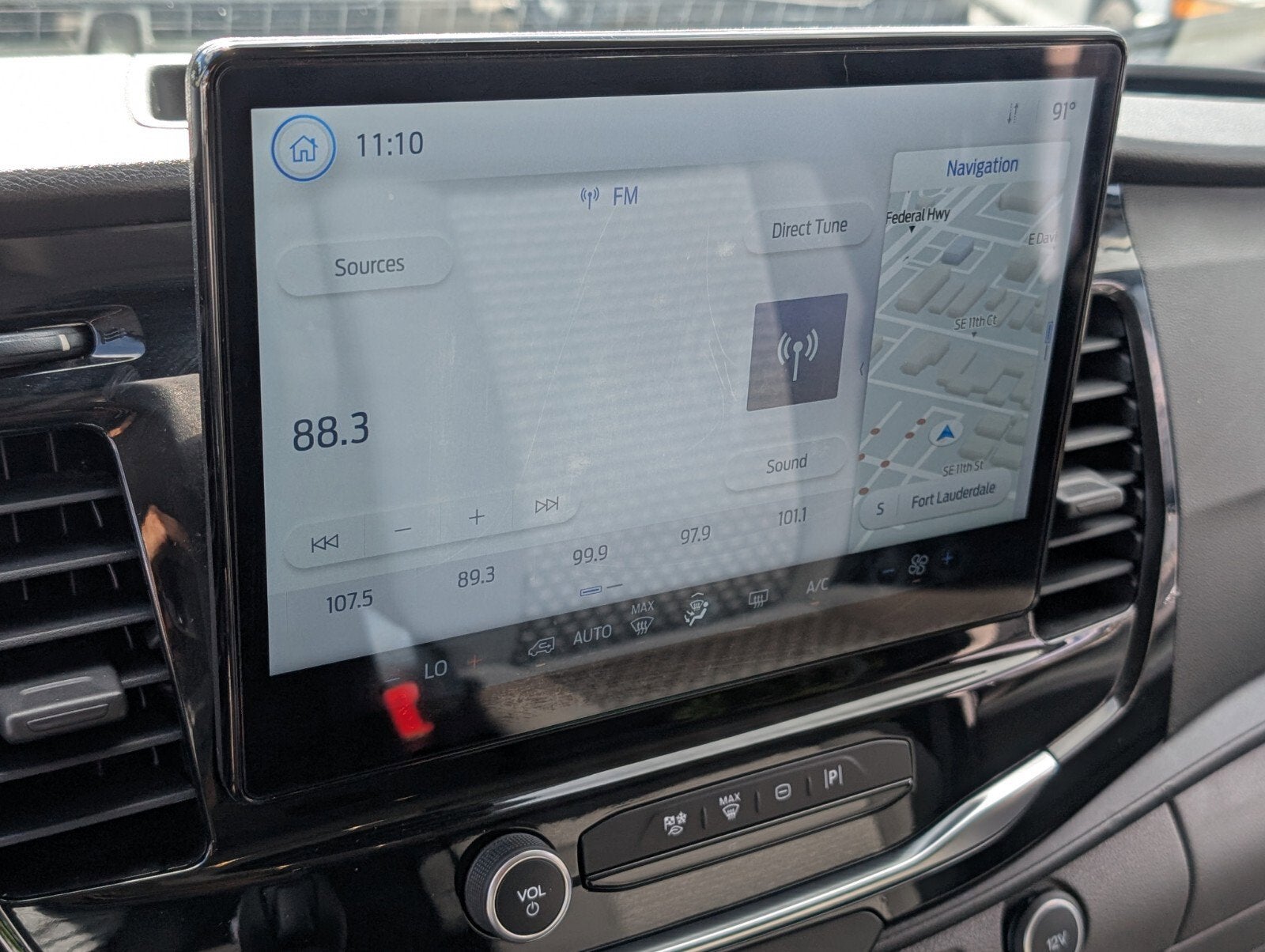 2023 Ford Transit Passenger Wagon XLT