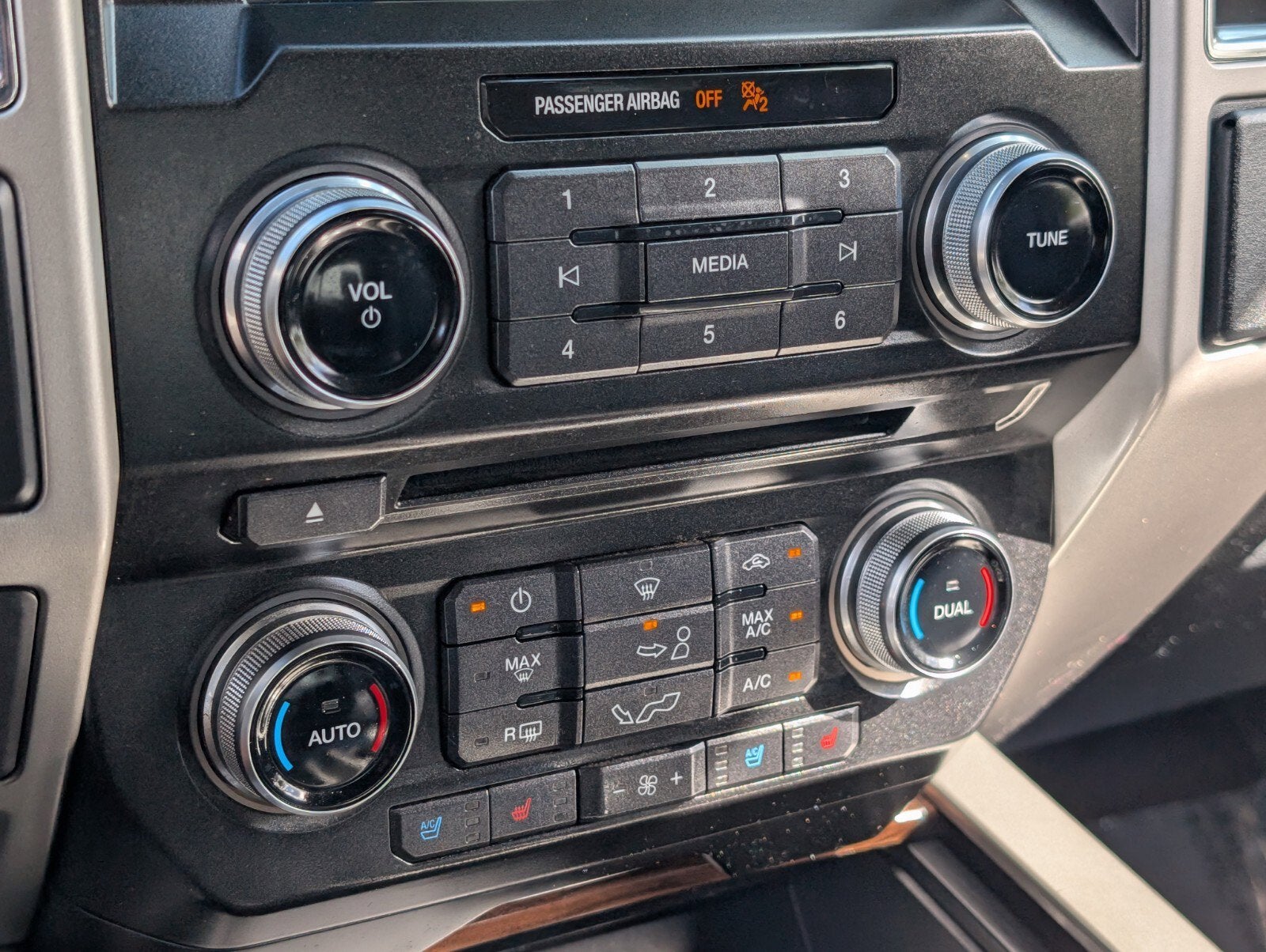 2016 Ford F-150 Lariat