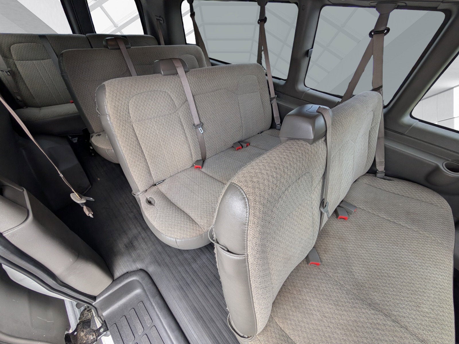 2023 Chevrolet Express Passenger LS