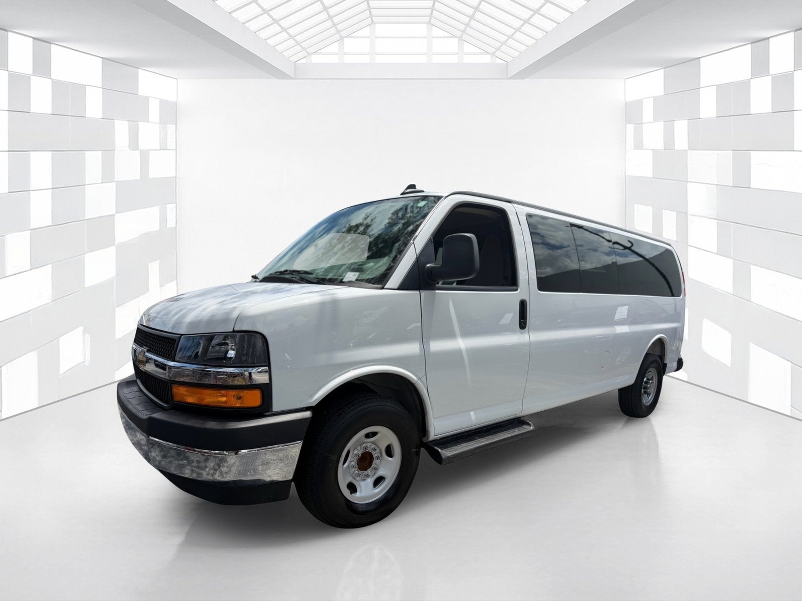 2025 Chevrolet Express Passenger LT