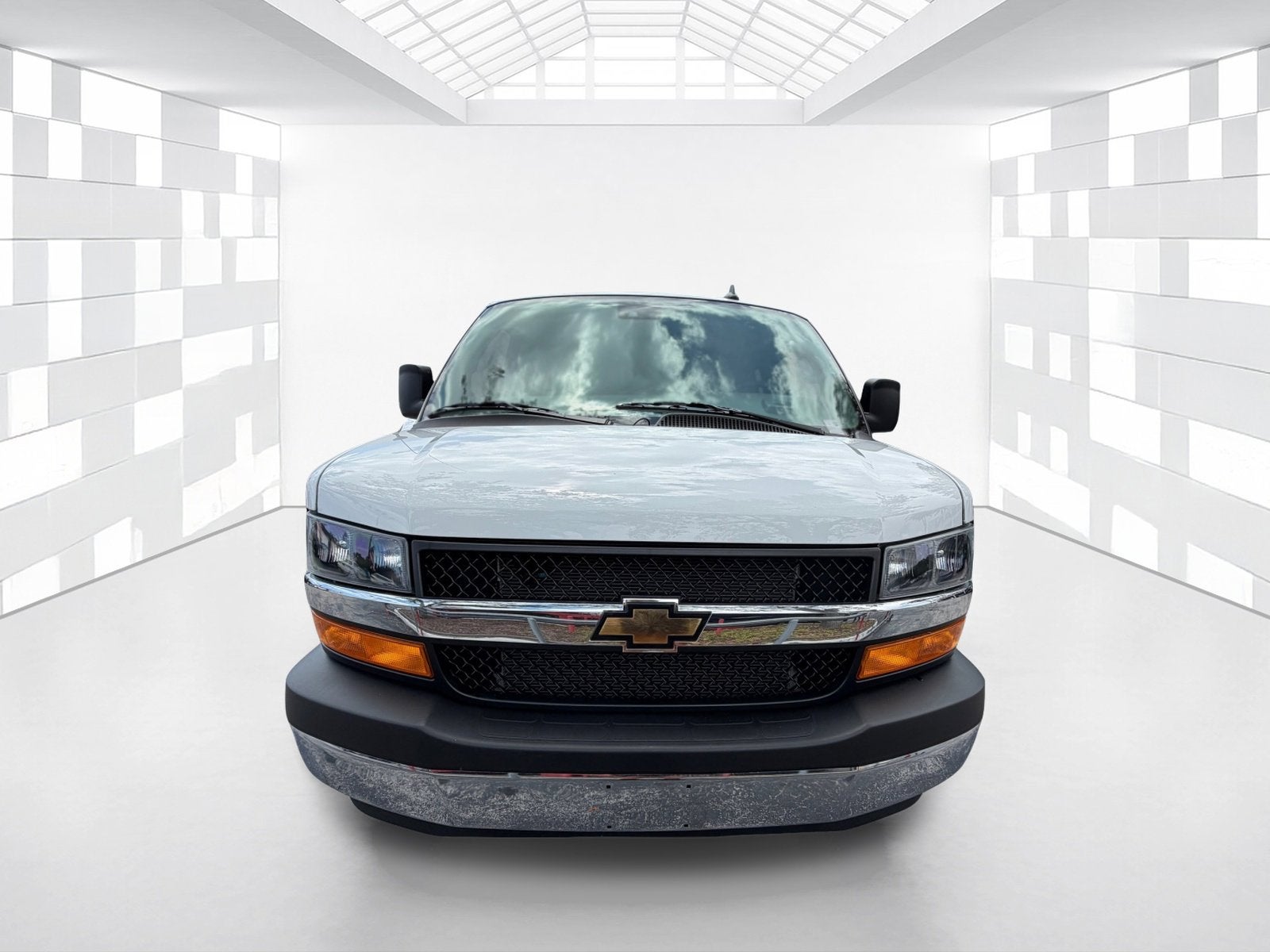 2025 Chevrolet Express Passenger LT