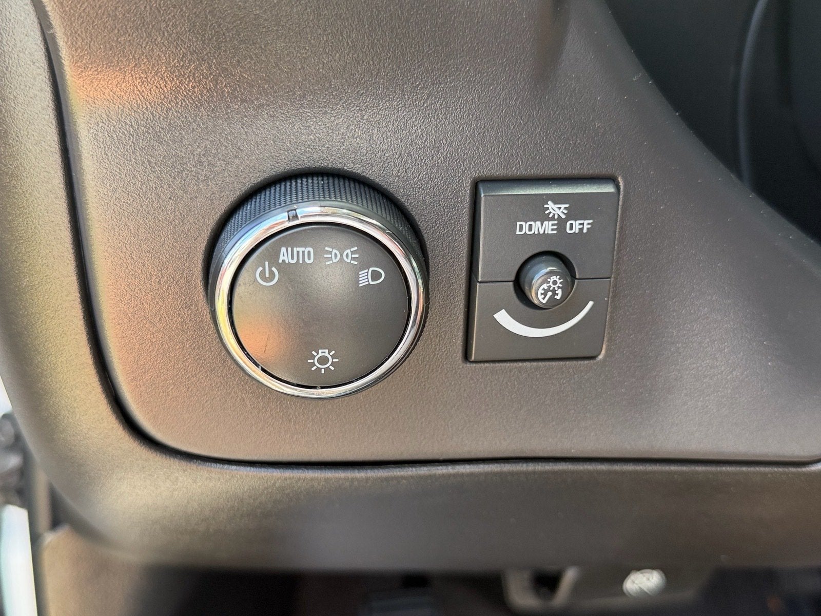 2024 Chevrolet Express Passenger LT