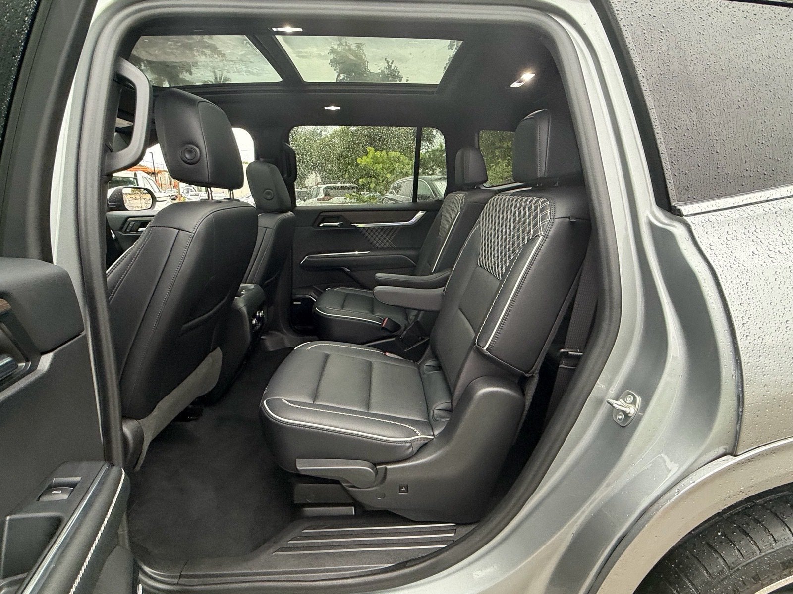 2024 GMC Acadia FWD Denali