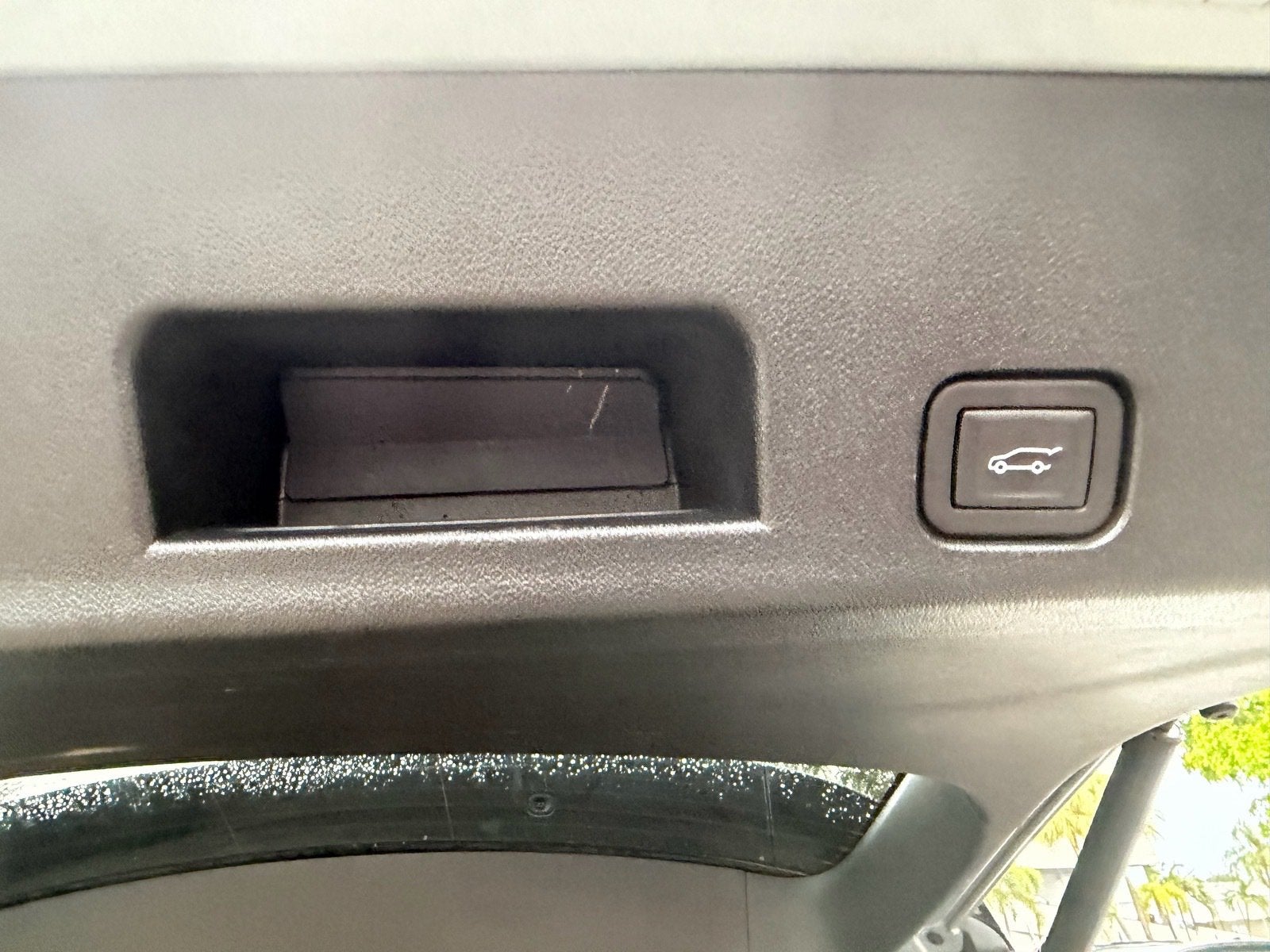 2024 GMC Acadia FWD Denali