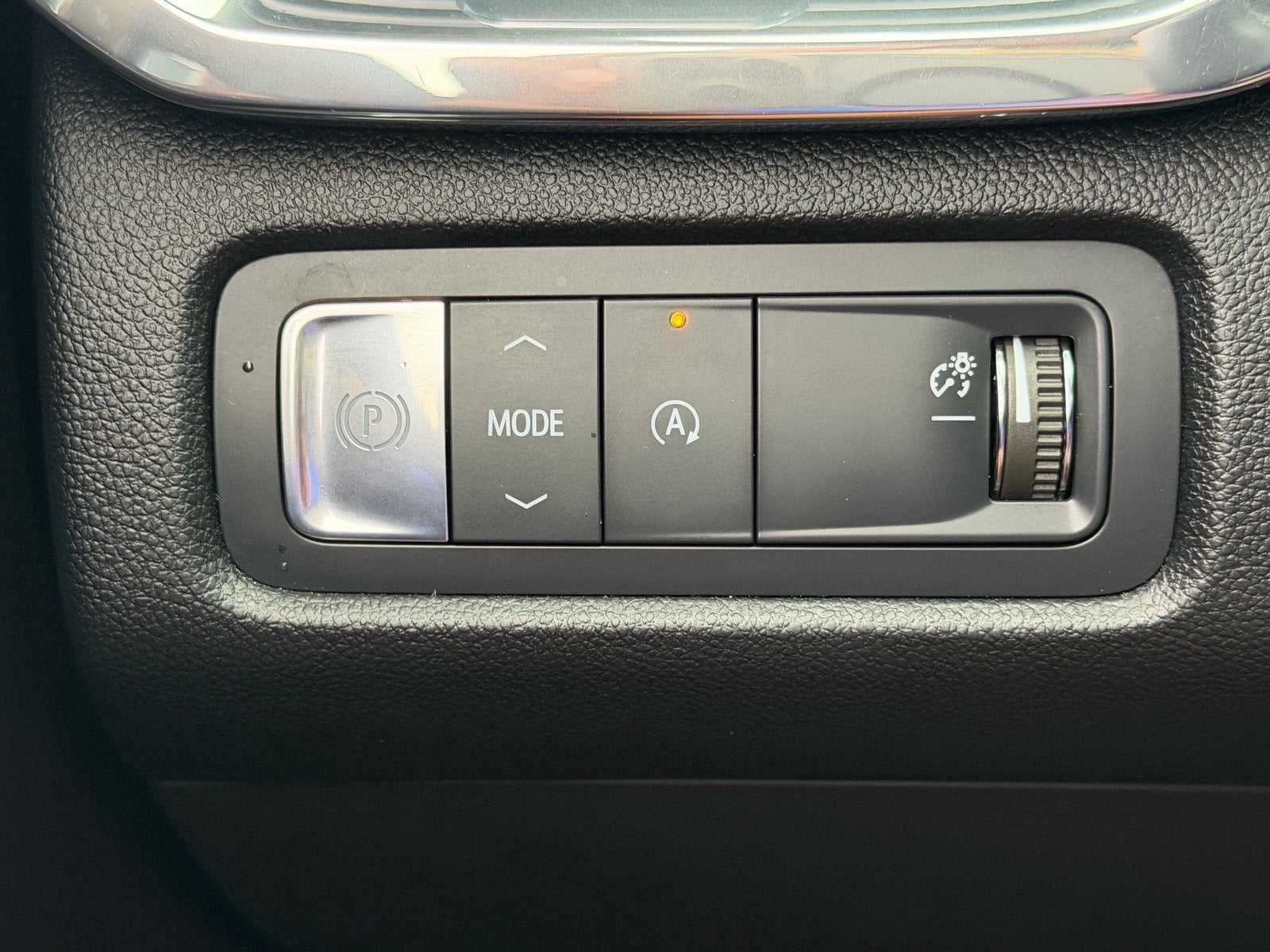 2024 GMC Acadia FWD Denali