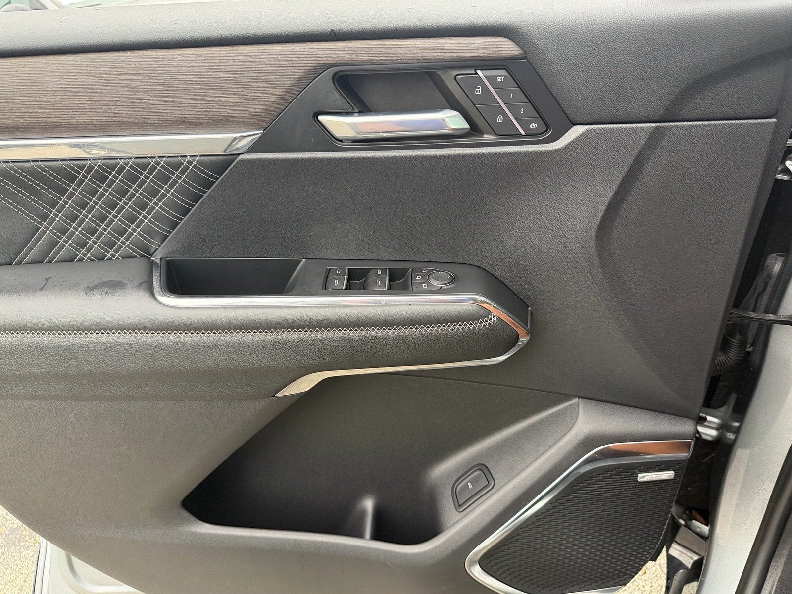 2024 GMC Acadia FWD Denali