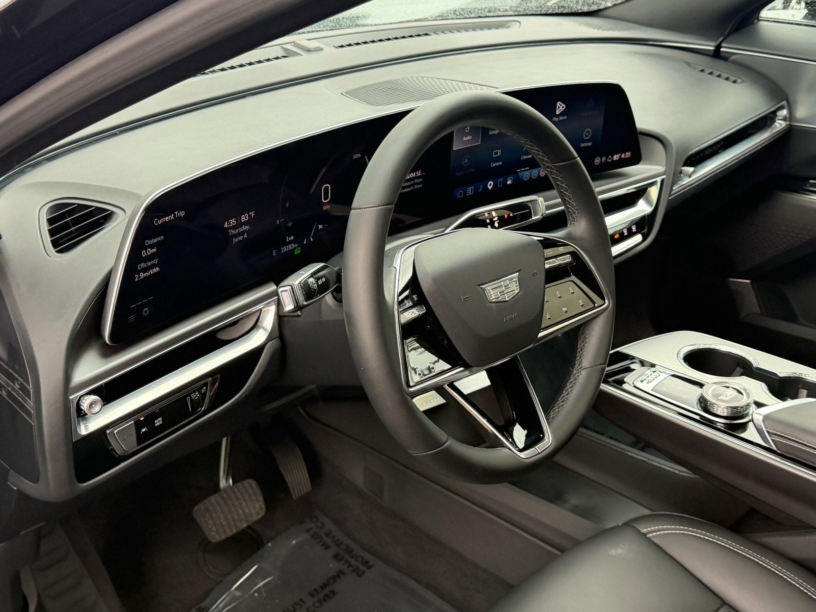 2024 Cadillac LYRIQ Tech