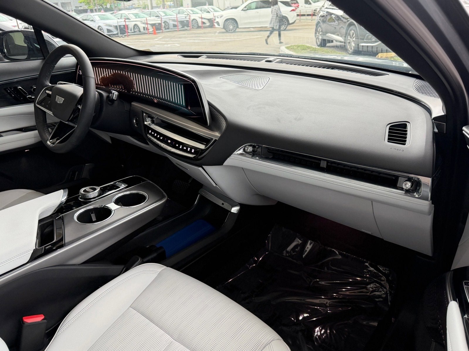 2024 Cadillac LYRIQ Luxury