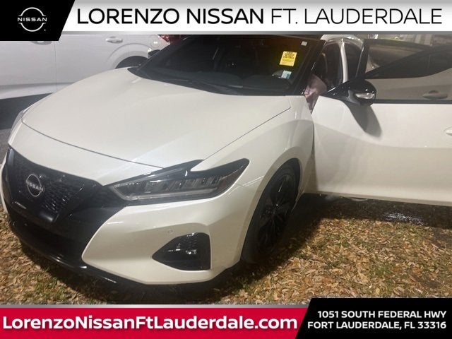 2023 Nissan Maxima SR