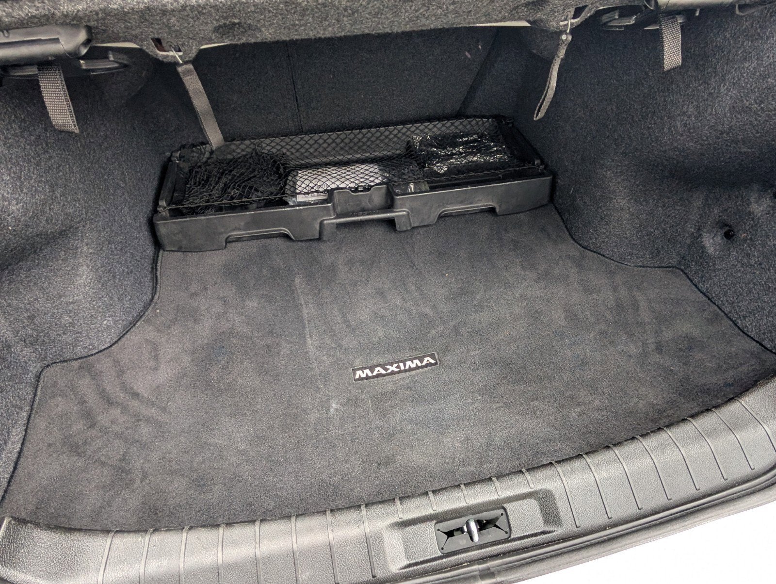 2023 Nissan Maxima SR