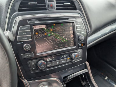 2023 Nissan Maxima SR