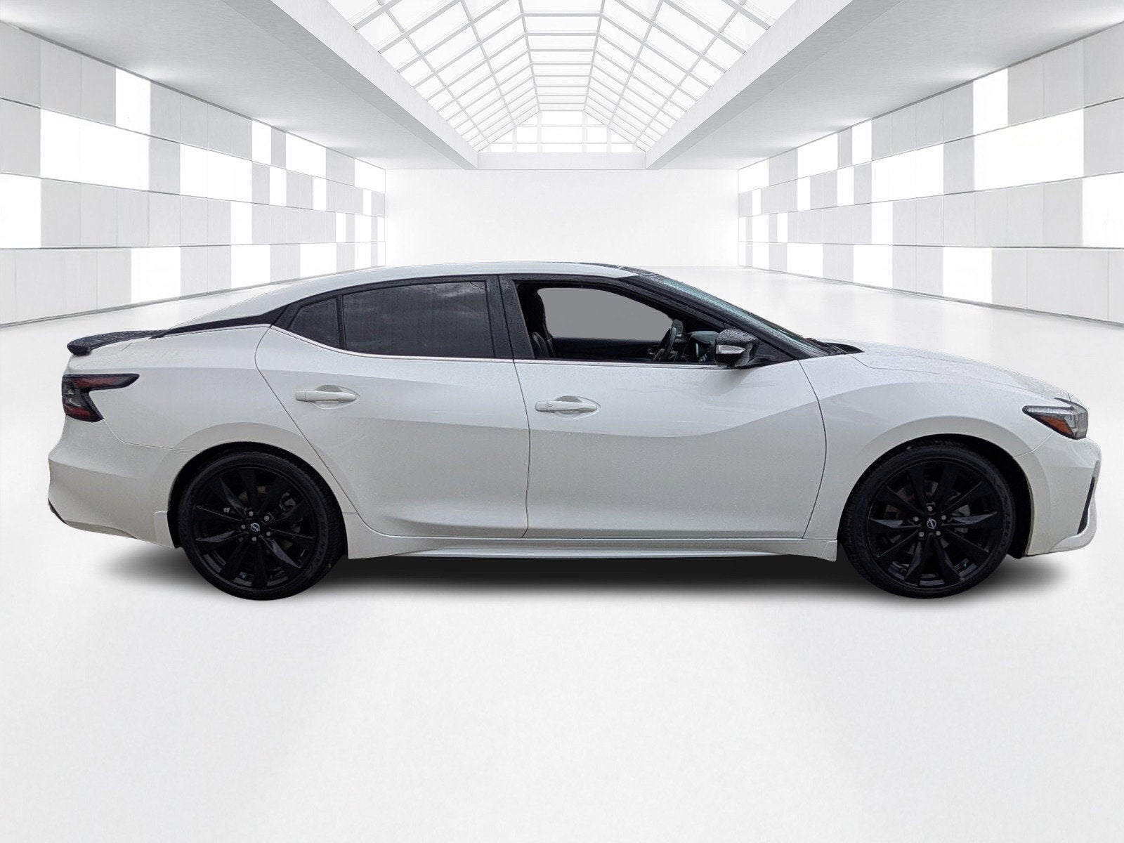 2023 Nissan Maxima SR