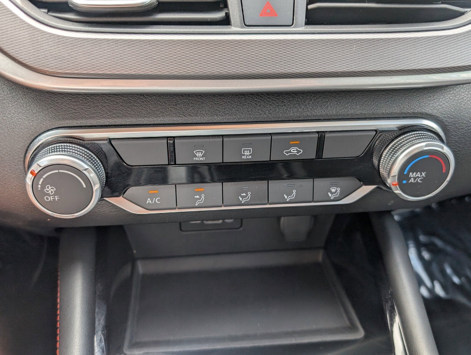 2024 Nissan Altima SR