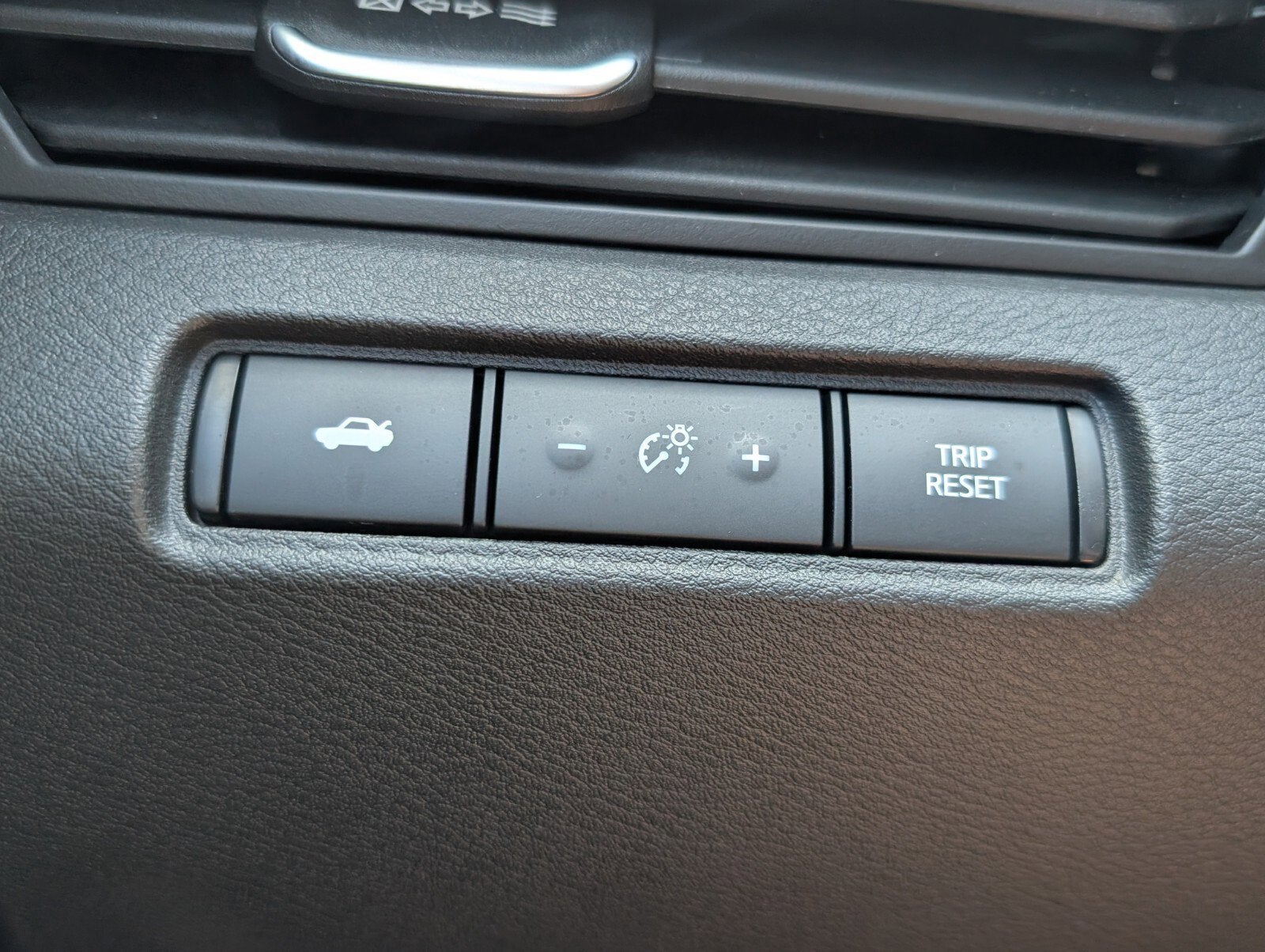 2024 Nissan Altima SR