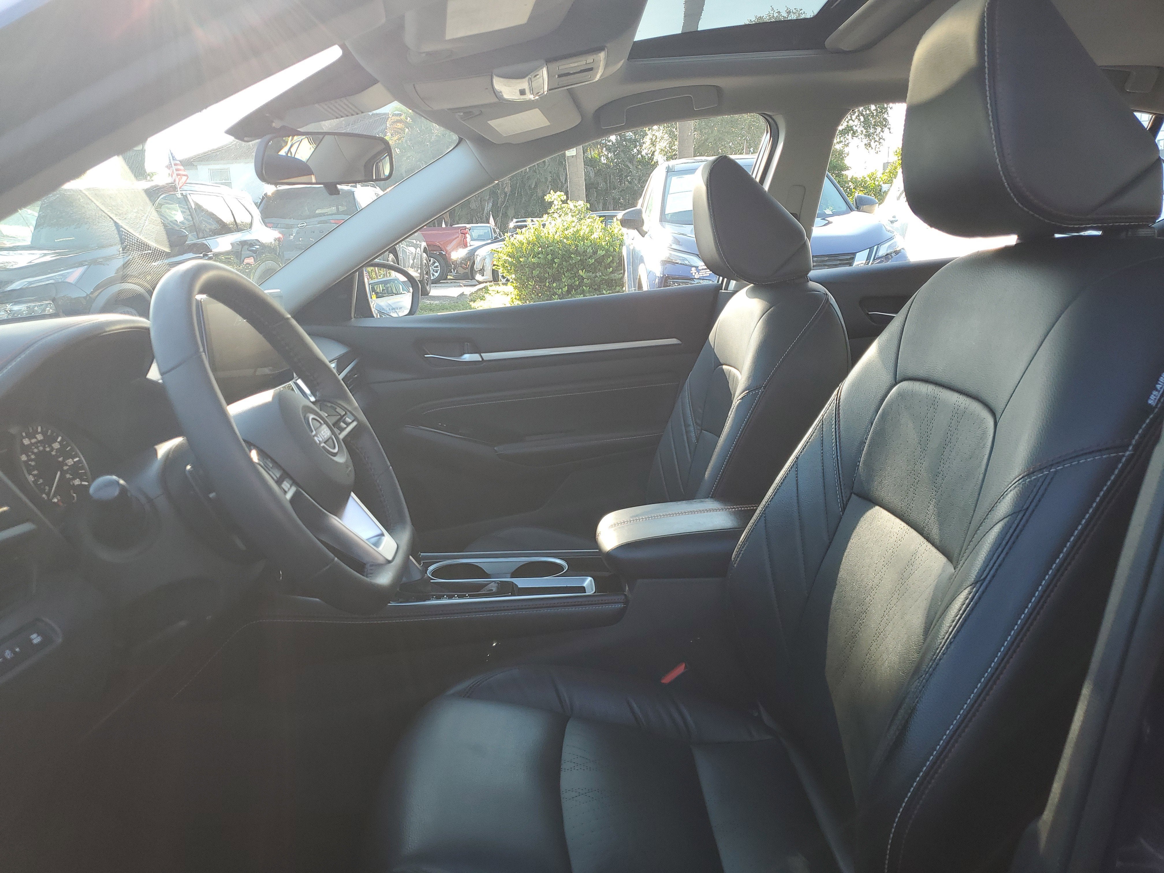 2023 Nissan Altima SR