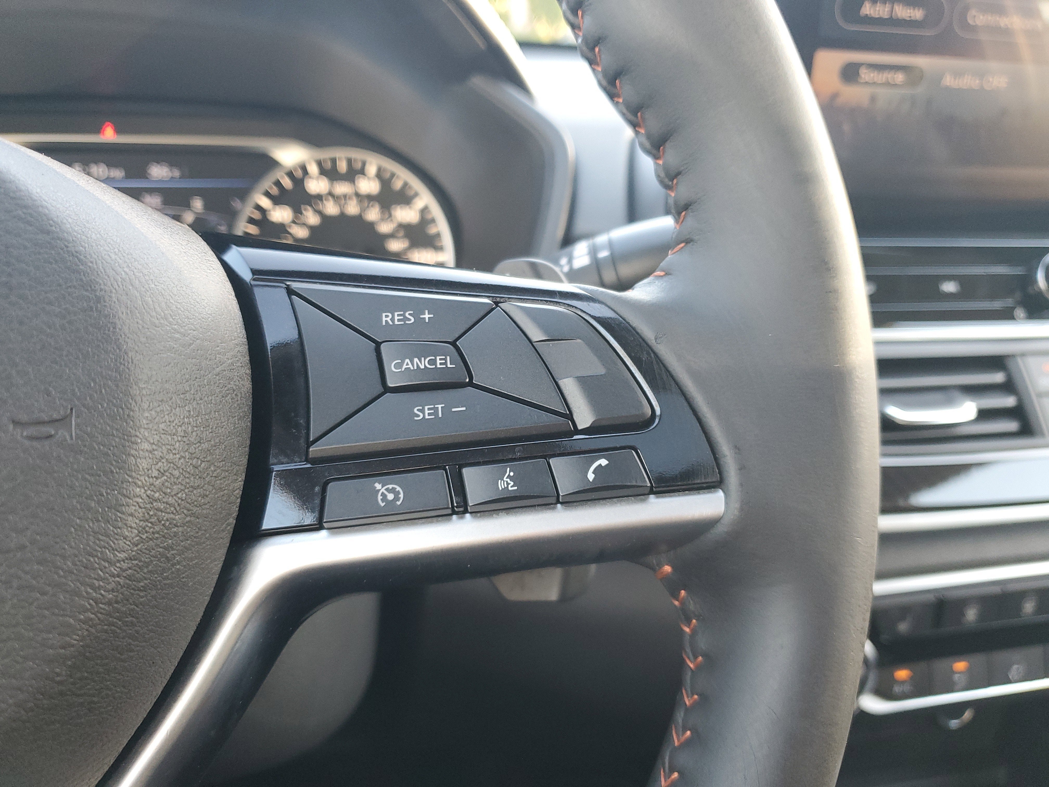 2023 Nissan Altima SR