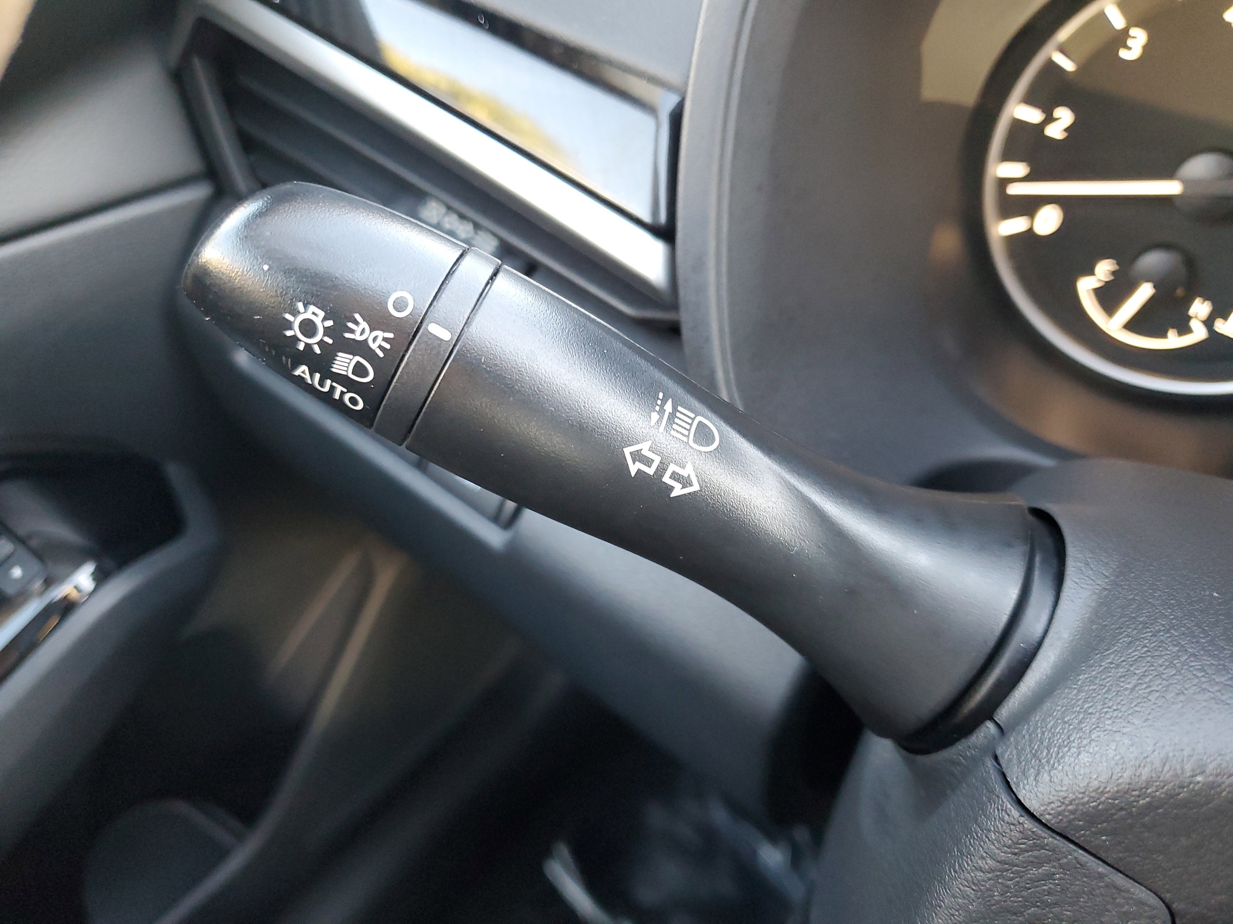 2023 Nissan Altima SR