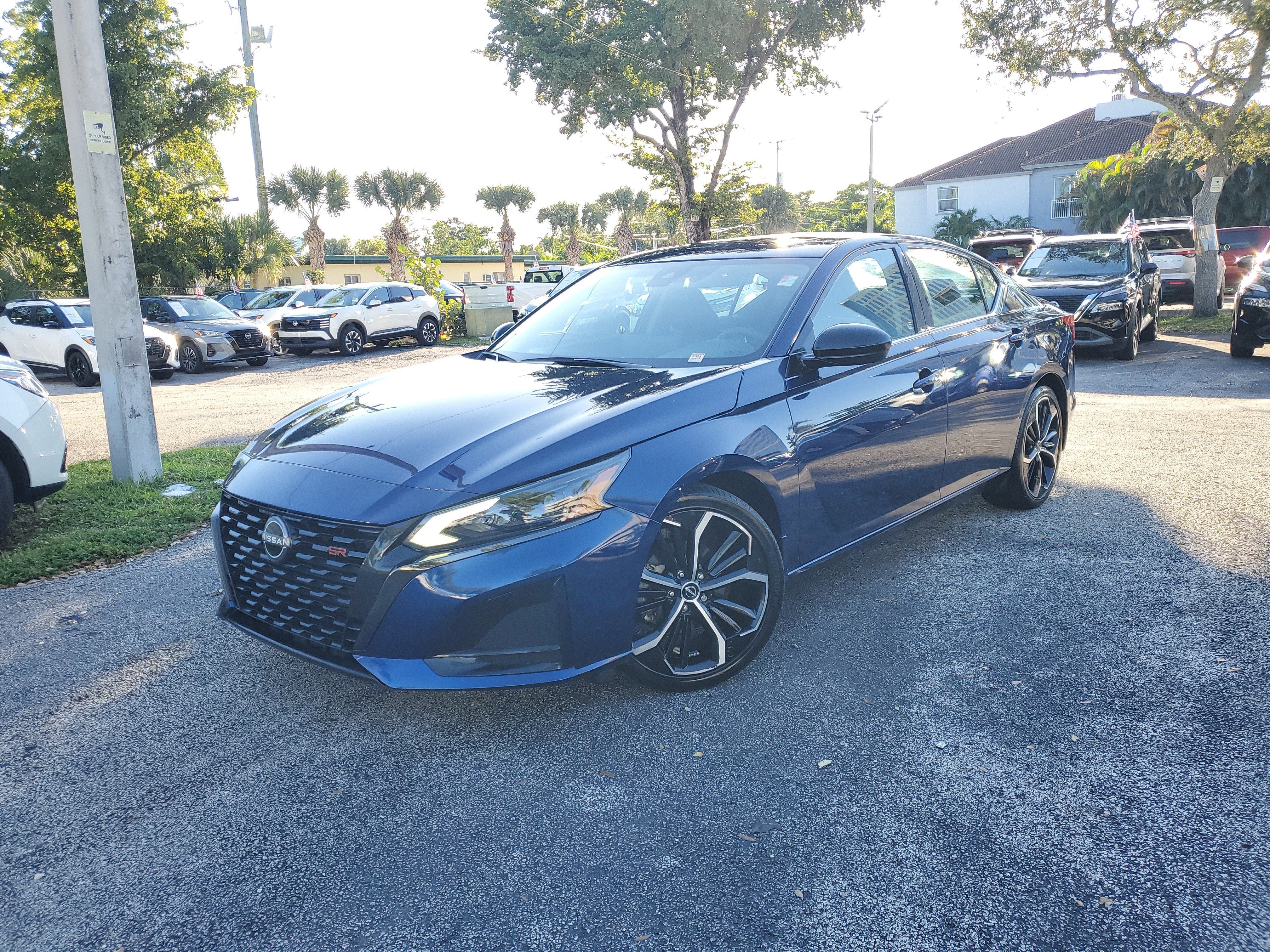 2023 Nissan Altima SR