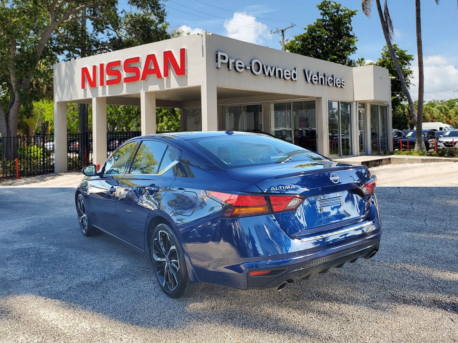 2023 Nissan Altima SR