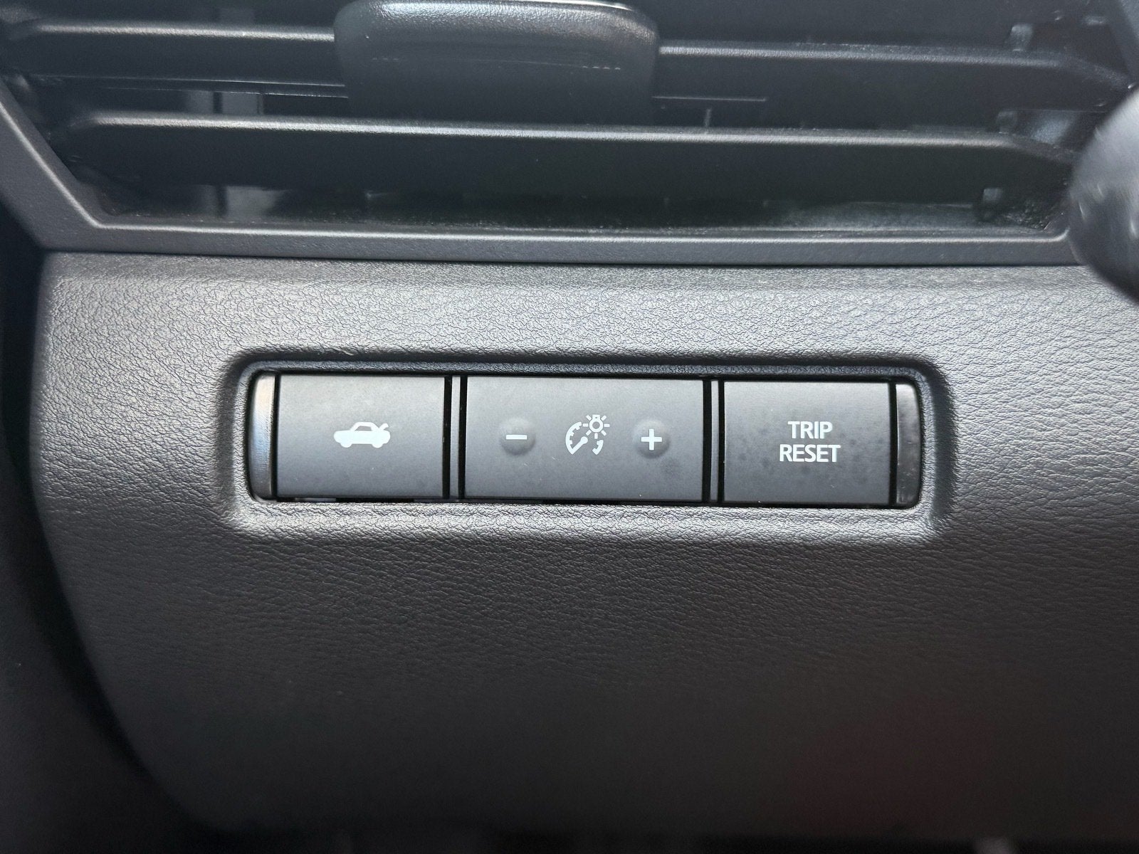 2024 Nissan Altima SR