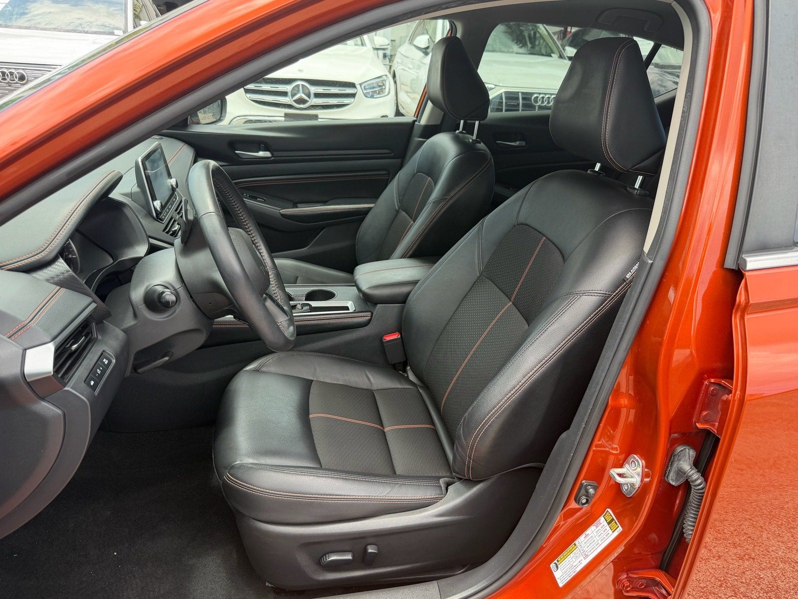 2022 Nissan Altima SR