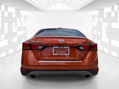2022 Nissan Altima SR