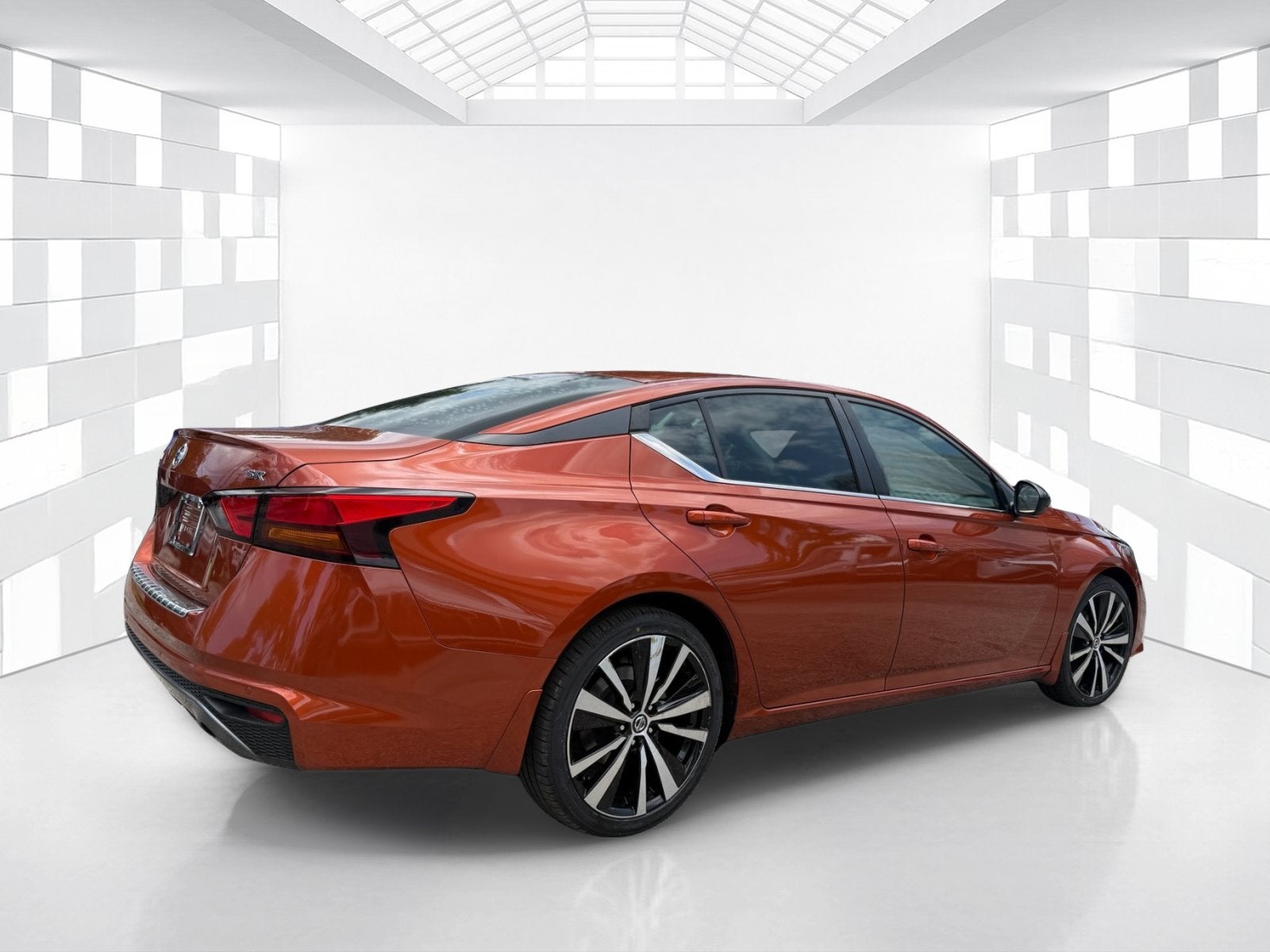 2022 Nissan Altima SR