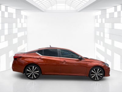 2022 Nissan Altima SR