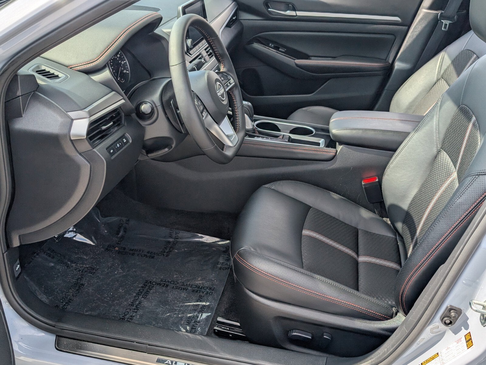 2025 Nissan Altima SR