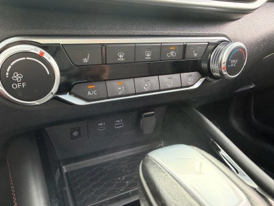 2024 Nissan Altima SR