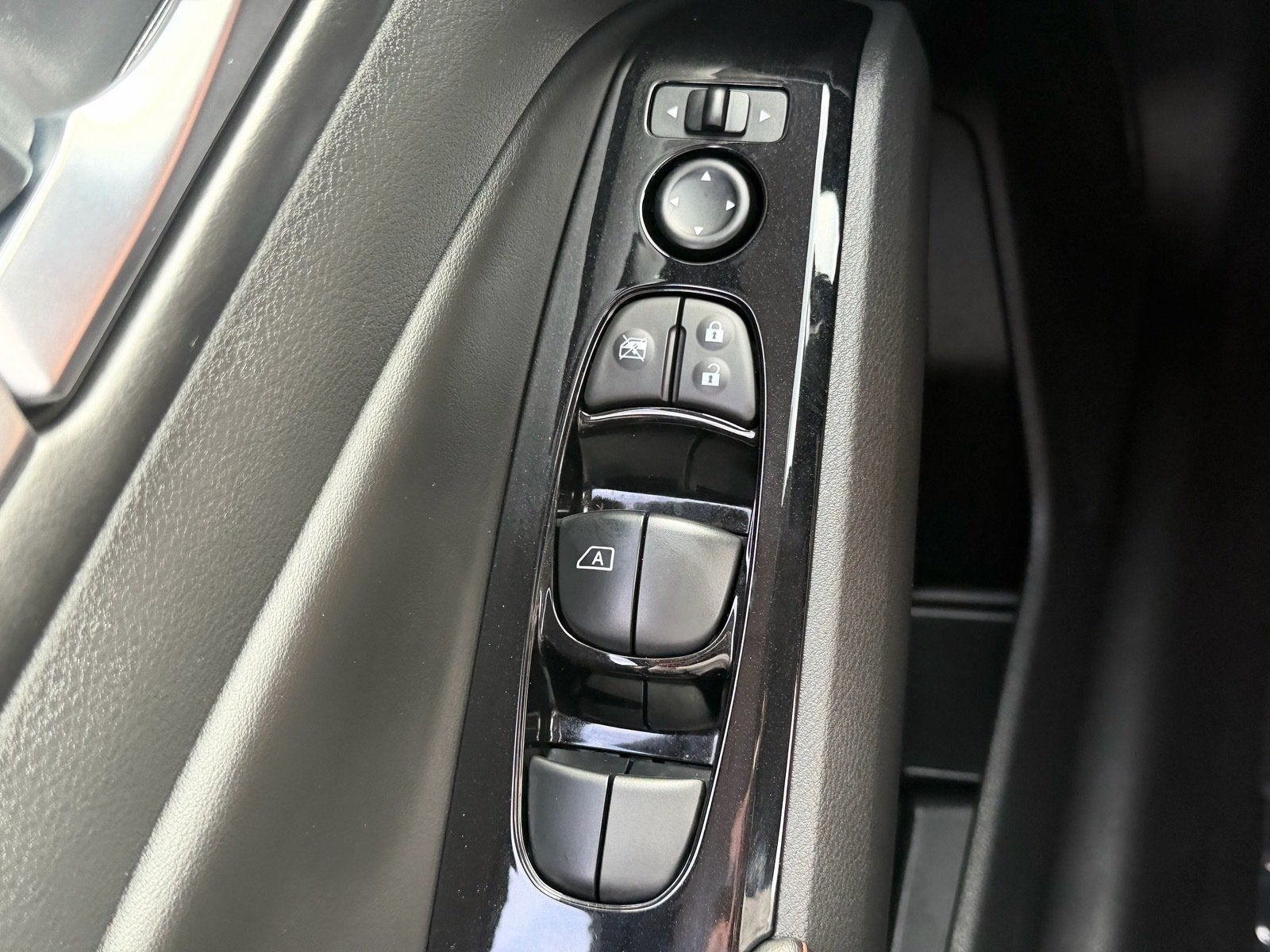 2024 Nissan Altima SR