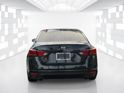 2024 Nissan Altima SR