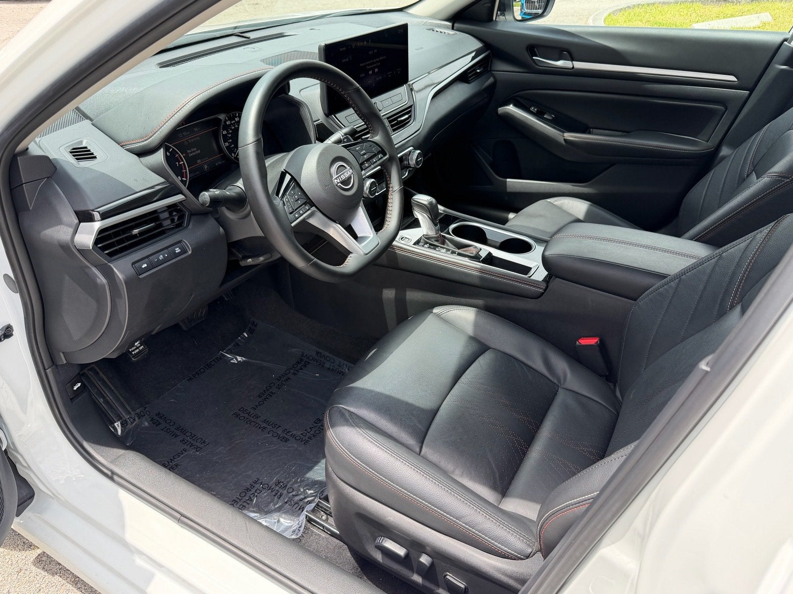 2025 Nissan Altima SR