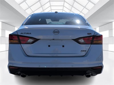 2025 Nissan Altima SR