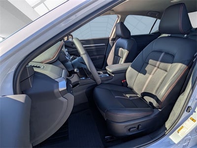 2025 Nissan Altima SR