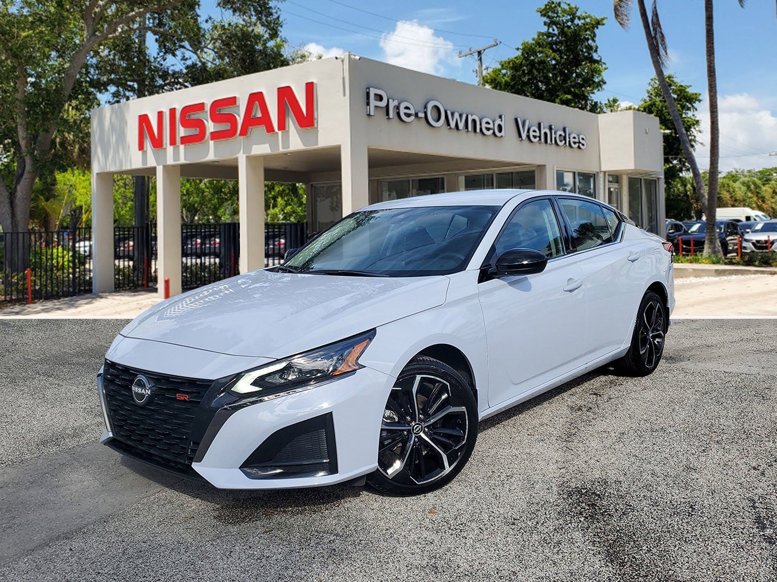 2025 Nissan Altima SR