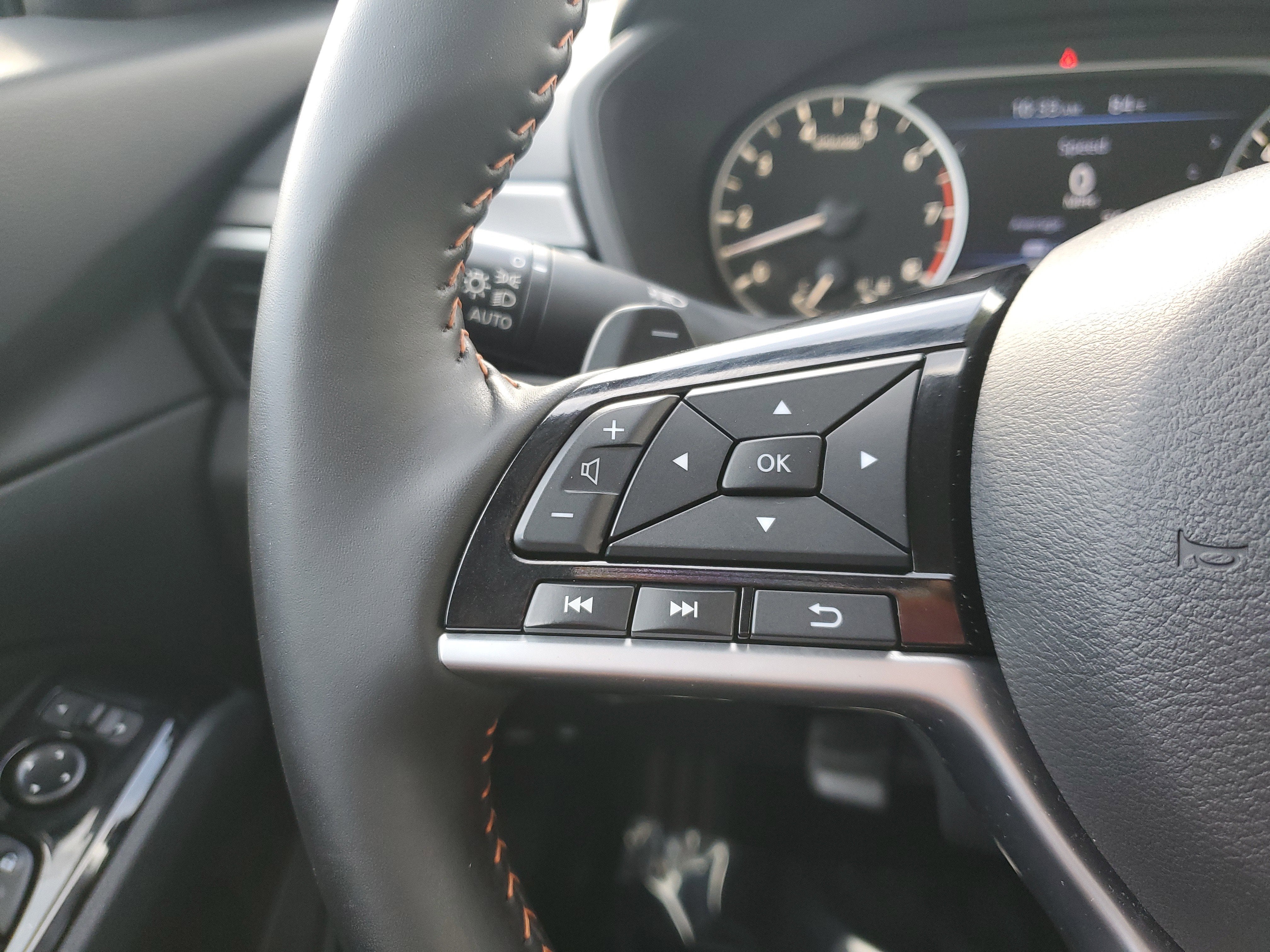 2025 Nissan Altima SR