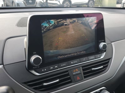 2025 Nissan Altima SR