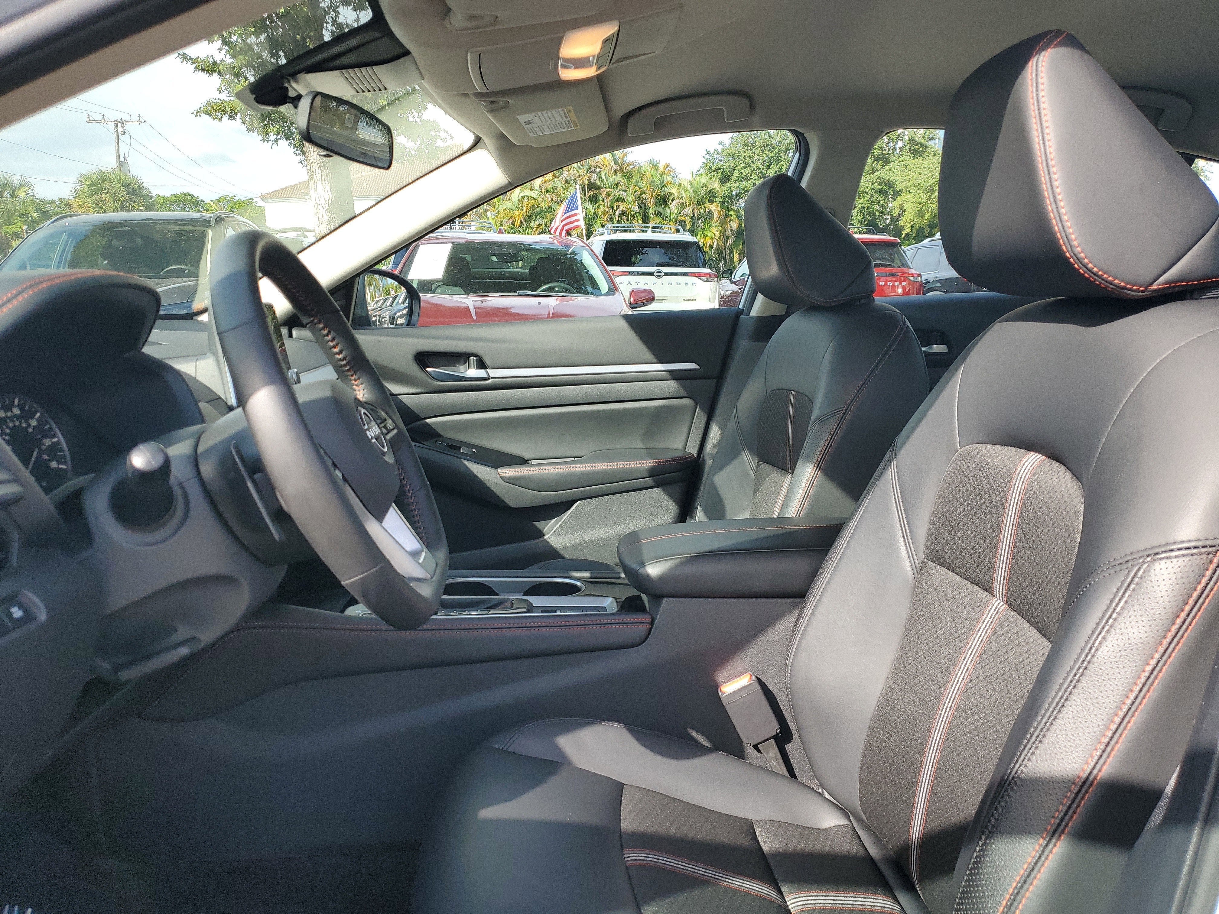 2025 Nissan Altima SR