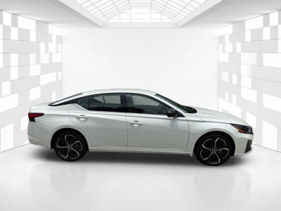 2024 Nissan Altima SR