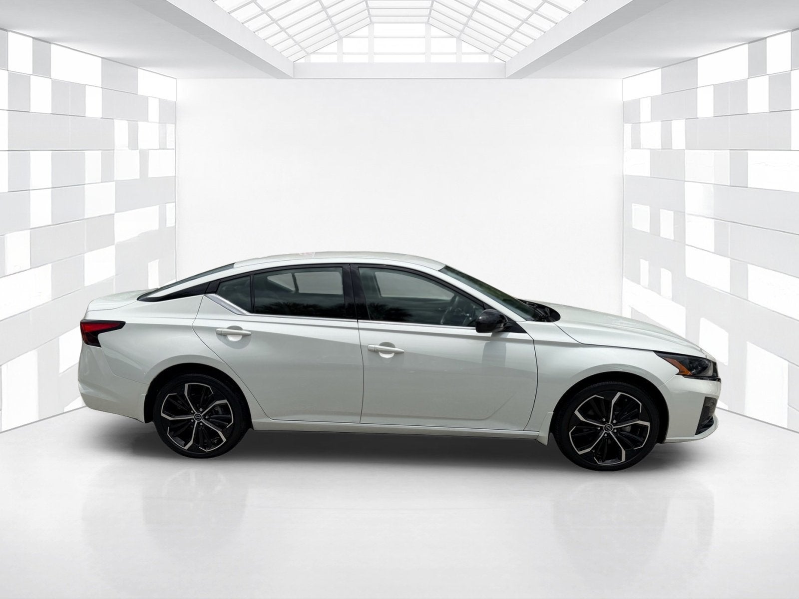 2024 Nissan Altima SR