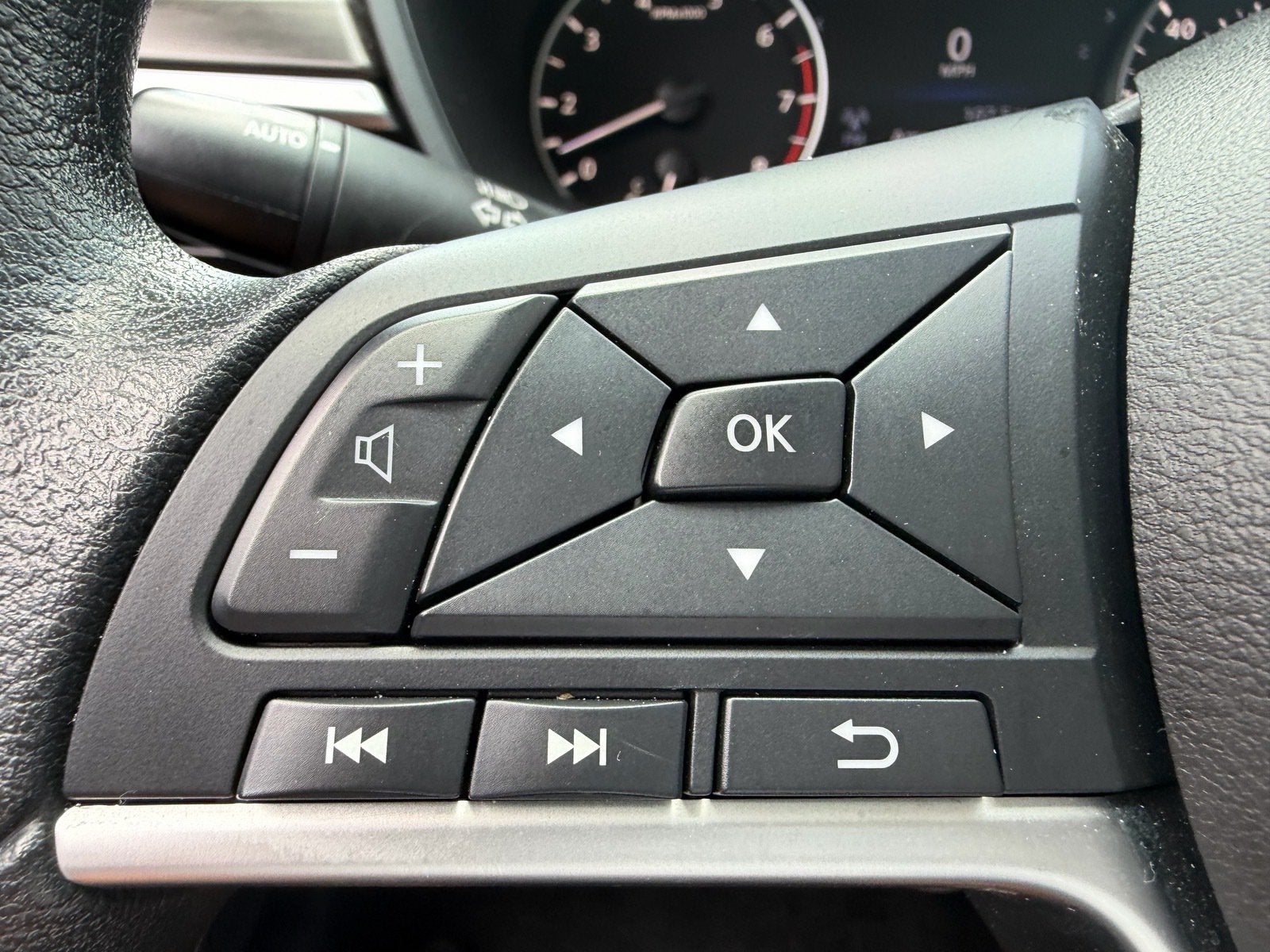 2023 Nissan Altima SV