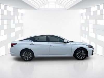 2023 Nissan Altima SV