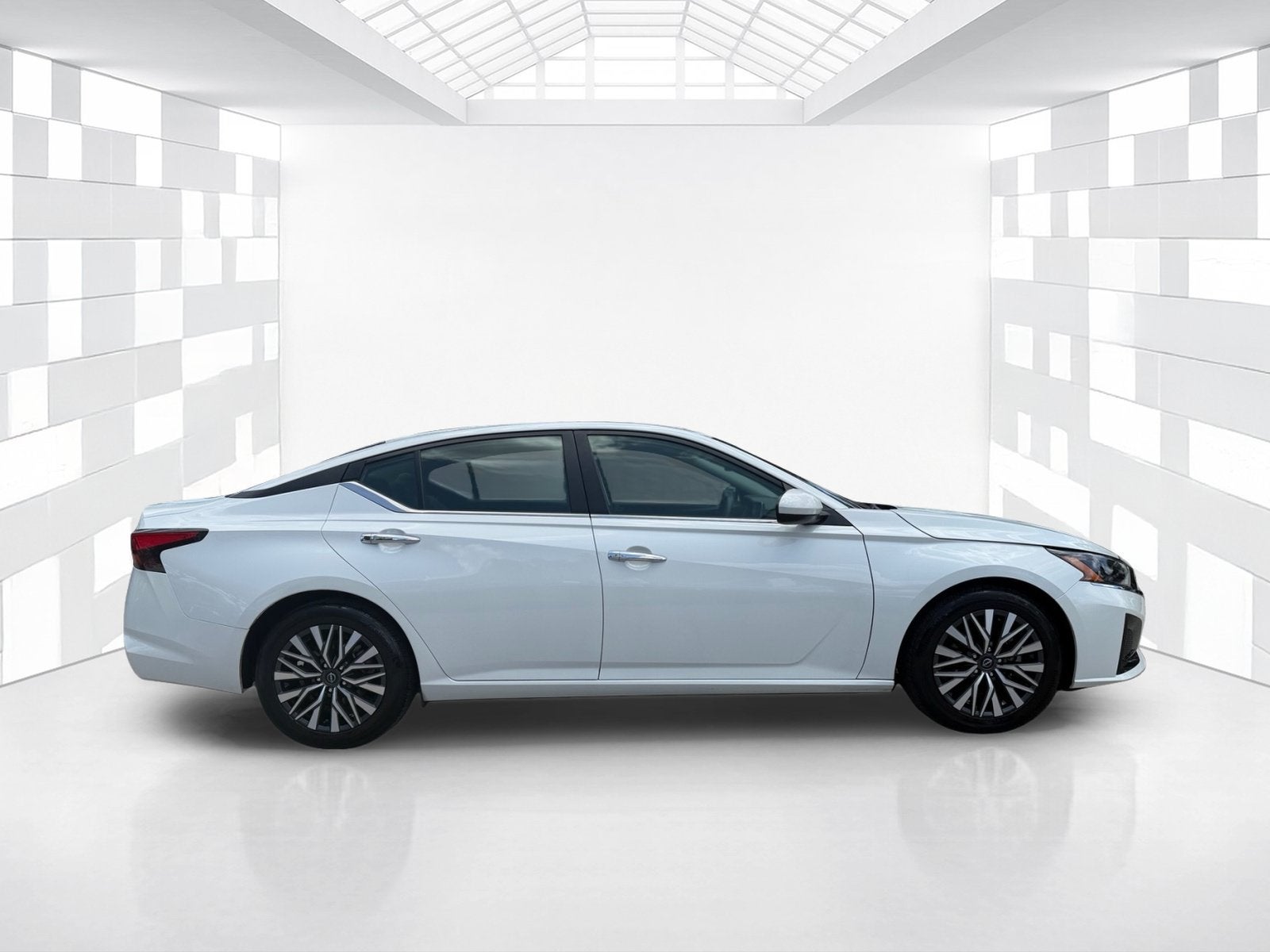 2023 Nissan Altima SV