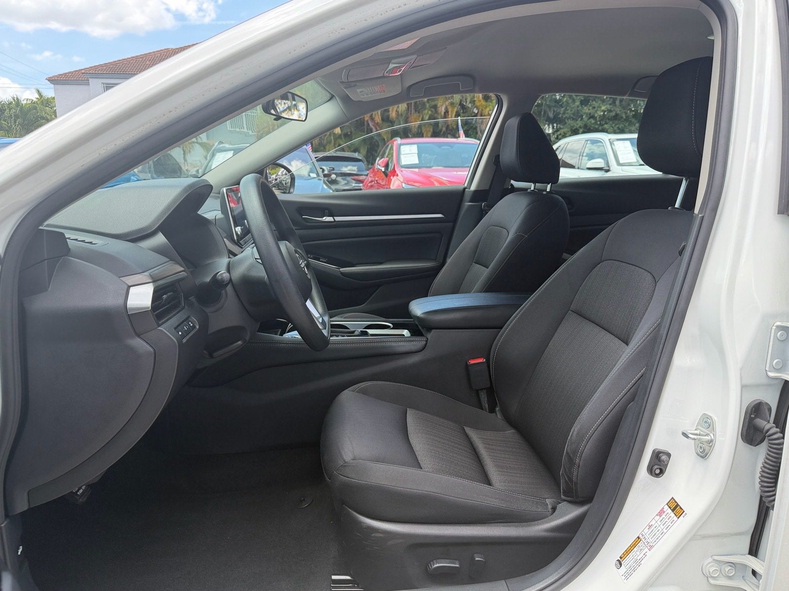2023 Nissan Altima SV